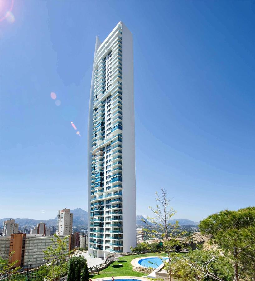 Skyline 5 With Private Balcony And Views *