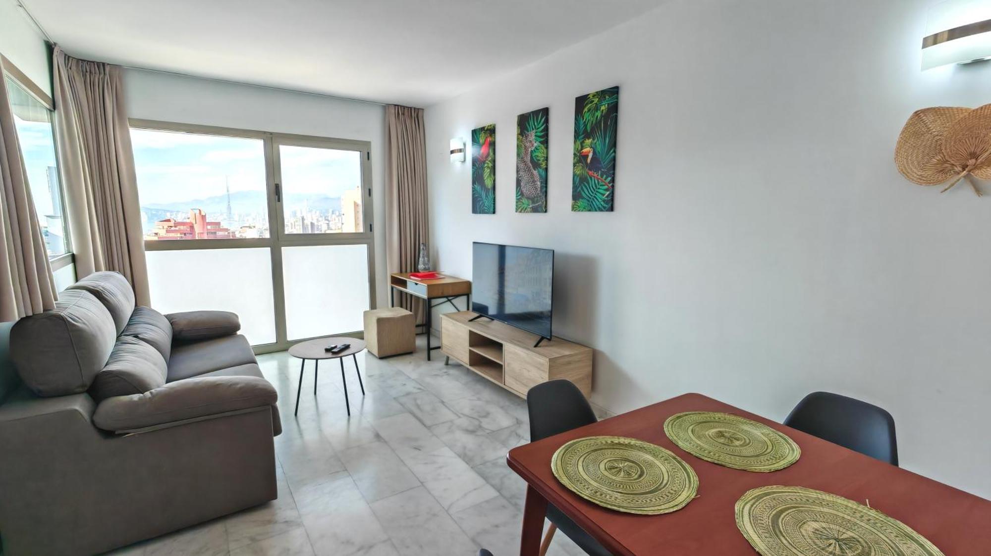 Skyline 5 With Private Balcony And Views